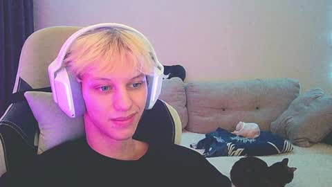 Snapshot of ostin_meoww chatting on December 19, 2024, 3:41 pm Ostin online show from December 19, 2024, 3:41 pm