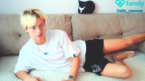 Snapshot of ostin_meoww chatting on January 15, 2025, 7:15 am Ostin online show from January 15, 2025, 7:15 am