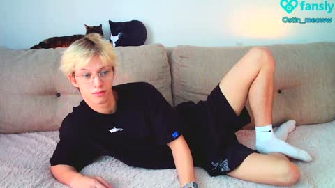 Snapshot of ostin_meoww chatting on January 27, 2025, 6:41 am Ostin online show from January 27, 2025, 6:41 am