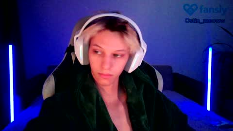 Snapshot of ostin_meoww chatting on February 3, 2025, 12:47 pm Ostin online show from February 3, 2025, 12:47 pm