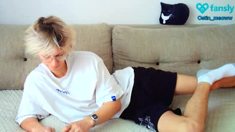 Snapshot of ostin_meoww chatting on March 12, 2025, 6:40 am Ostin online show from March 12, 2025, 6:40 am