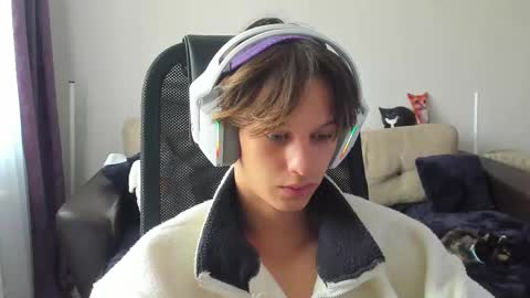 Snapshot of ostin_meoww chatting on September 14, 2025, 4:44 am Ostin online show from September 14, 2025, 4:44 am