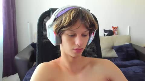 Snapshot of ostin_meoww chatting on September 26, 2025, 6:06 am Ostin online show from September 26, 2025, 6:06 am