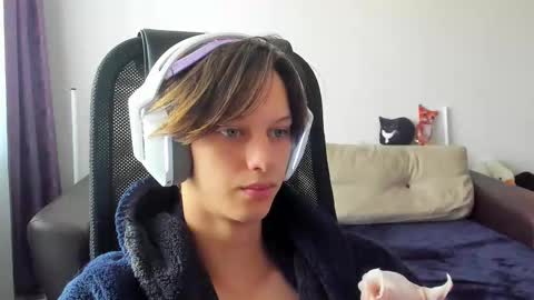 Snapshot of ostin_meoww chatting on October 29, 2025, 7:21 am Ostin online show from October 29, 2025, 7:21 am