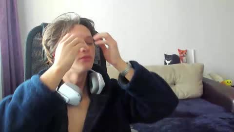 Snapshot of ostin_meoww chatting on October 31, 2025, 8:04 am Ostin online show from October 31, 2025, 8:04 am