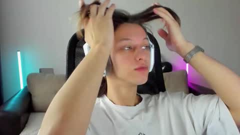 Snapshot of ostin_meoww chatting on February 10, 2026, 7:01 am Ostin online show from February 10, 2026, 7:01 am