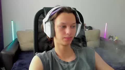 Snapshot of ostin_meoww chatting on February 28, 2026, 8:04 am Ostin online show from February 28, 2026, 8:04 am