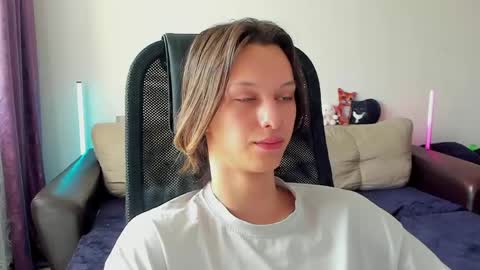 Ostin online show from April 27, 2026, 9:40 am