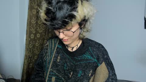 Snapshot of ottoyan_ chatting on December 4, 2024, 1:47 am Otto 3 online show from December 4, 2024, 1:47 am