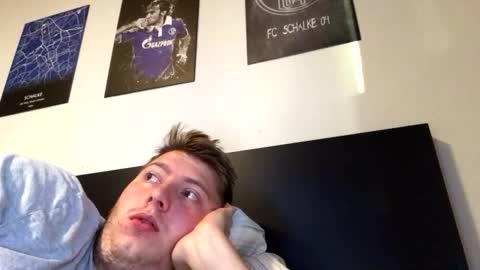 Snapshot of outflayd chatting on October 26, 2025, 3:40 pm outflayd online show from October 26, 2025, 3:40 pm