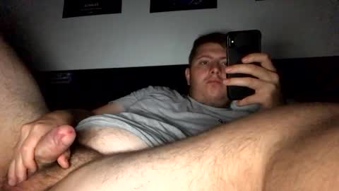 Snapshot of outflayd chatting on November 10, 2025, 3:27 am outflayd online show from November 10, 2025, 3:27 am