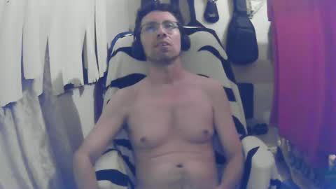 Snapshot of ovidio8111 chatting on February 20, 2026, 7:32 am ovidio8111 online show from February 20, 2026, 7:32 am