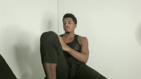 Owen online show from December 19, 2025, 4:52 am