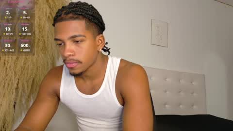 Snapshot of owen_222 chatting on May 27, 2026, 5:59 am Owen online show from May 27, 2026, 5:59 am