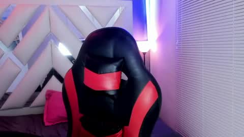 owen blaze online show from June 1, 2026, 3:19 am