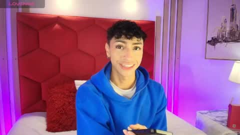 Owen online show from May 5, 2026, 3:03 am