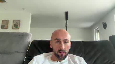 oxlade59 online show from October 22, 2025, 12:16 pm