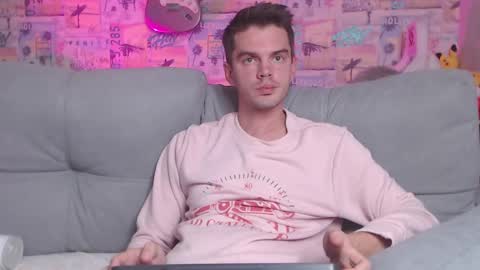 Snapshot of oxmikexo chatting on December 3, 2024, 5:01 pm Mike online show from December 3, 2024, 5:01 pm