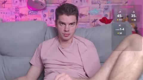 Snapshot of oxmikexo chatting on December 14, 2024, 2:53 pm Mike online show from December 14, 2024, 2:53 pm