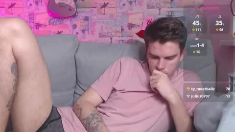 Snapshot of oxmikexo chatting on January 3, 2025, 2:51 pm Mike online show from January 3, 2025, 2:51 pm