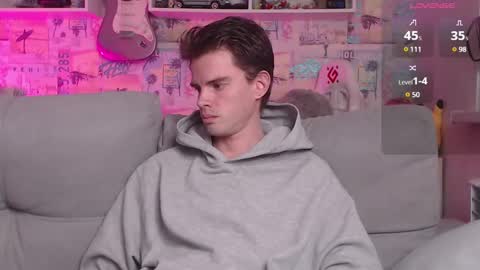 Snapshot of oxmikexo chatting on February 9, 2025, 12:52 pm Mike online show from February 9, 2025, 12:52 pm