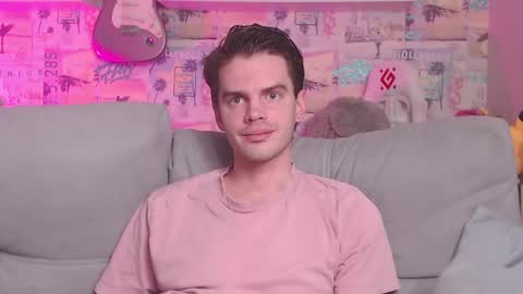 Snapshot of oxmikexo chatting on February 15, 2025, 1:16 pm Mike online show from February 15, 2025, 1:16 pm