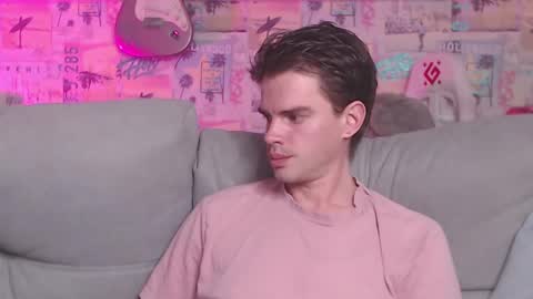 Snapshot of oxmikexo chatting on February 15, 2025, 4:23 pm Mike online show from February 15, 2025, 4:23 pm