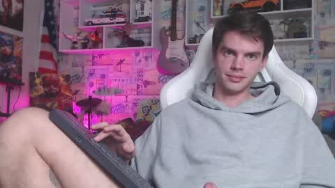 Snapshot of oxmikexo chatting on February 26, 2025, 5:39 pm Mike online show from February 26, 2025, 5:39 pm