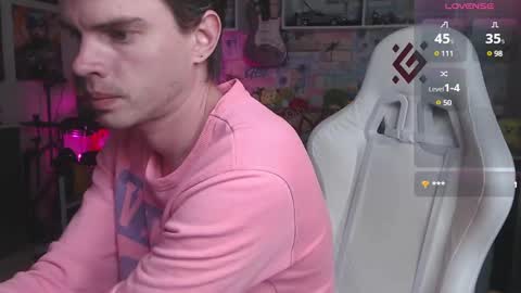 Snapshot of oxmikexo chatting on March 1, 2025, 4:33 pm Mike online show from March 1, 2025, 4:33 pm