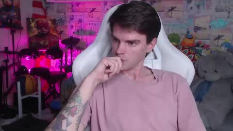 Snapshot of oxmikexo chatting on March 3, 2025, 5:29 pm Mike online show from March 3, 2025, 5:29 pm