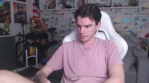 Snapshot of oxmikexo chatting on March 4, 2025, 10:57 am Mike online show from March 4, 2025, 10:57 am