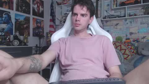 Snapshot of oxmikexo chatting on March 11, 2025, 10:29 am Mike online show from March 11, 2025, 10:29 am