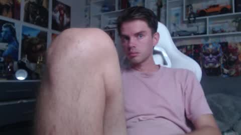 Snapshot of oxmikexo chatting on September 27, 2025, 11:26 am Mike online show from September 27, 2025, 11:26 am