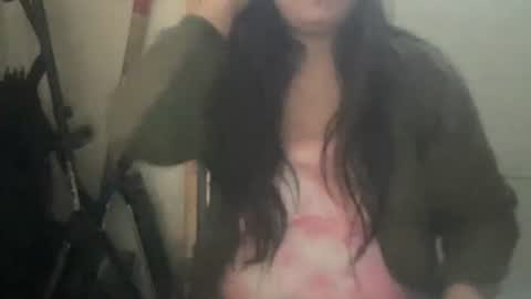 oxovickyoxo online show from October 19, 2025, 1:23 pm