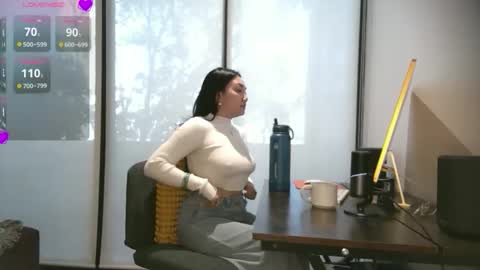 ozhmara online show from December 18, 2025, 4:13 pm