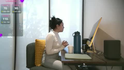 ozhmara online show from December 19, 2025, 5:20 pm