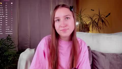 Snapshot of oziecarmona chatting on November 1, 2025, 1:07 am Caroline or just Lina online show from November 1, 2025, 1:07 am