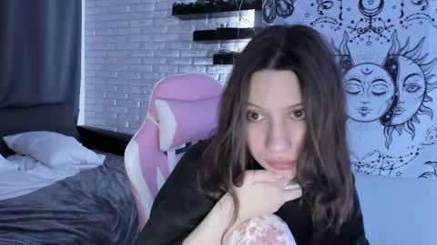 Snapshot of p0rsche911 chatting on March 7, 2025, 11:49 pm Alice online show from March 7, 2025, 11:49 pm