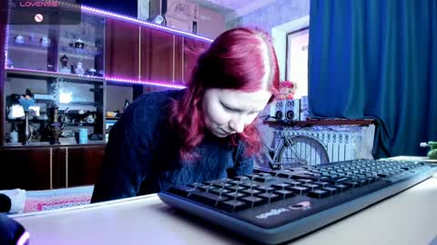 Ella online show from January 15, 2025, 1:20 pm