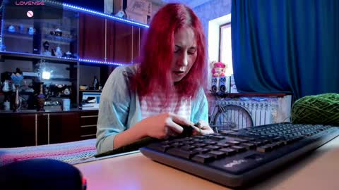 Ella online show from January 21, 2025, 6:33 am