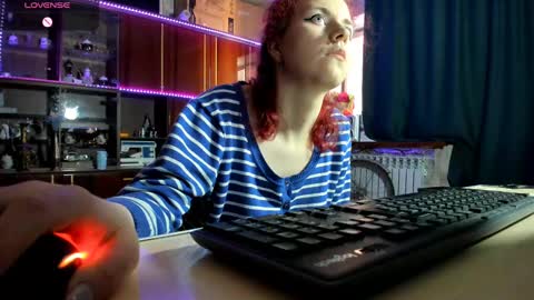 Ella online show from February 28, 2025, 9:04 am