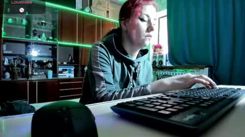 Ella online show from March 2, 2025, 6:27 am