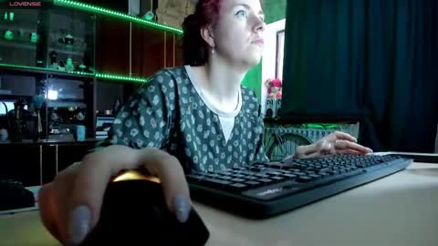 Ella online show from March 4, 2025, 6:26 am