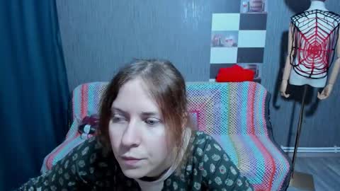 Ella online show from November 18, 2025, 7:13 am