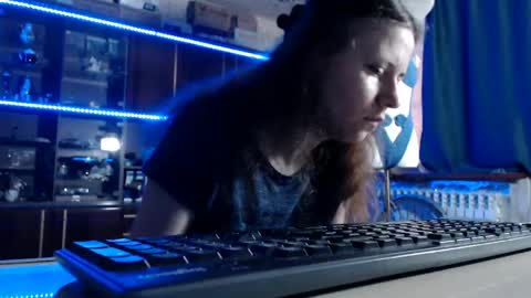 Ella online show from April 29, 2026, 6:28 am