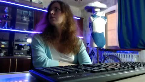 Ella online show from May 1, 2026, 6:29 am