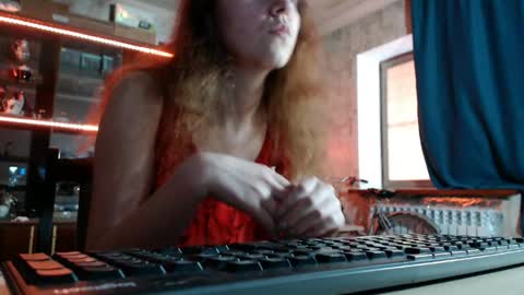 Ella online show from May 16, 2026, 10:47 am