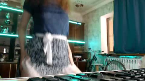 Ella online show from May 18, 2026, 7:36 am