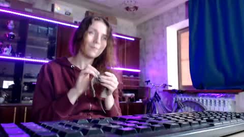Ella online show from May 23, 2026, 5:45 am