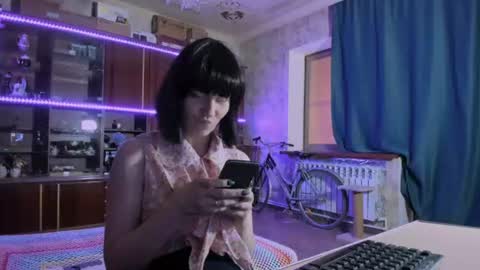 Ella online show from June 14, 2026, 7:54 am